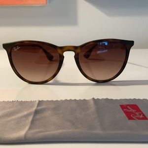 Ray Ban Sunglasses (Case included)